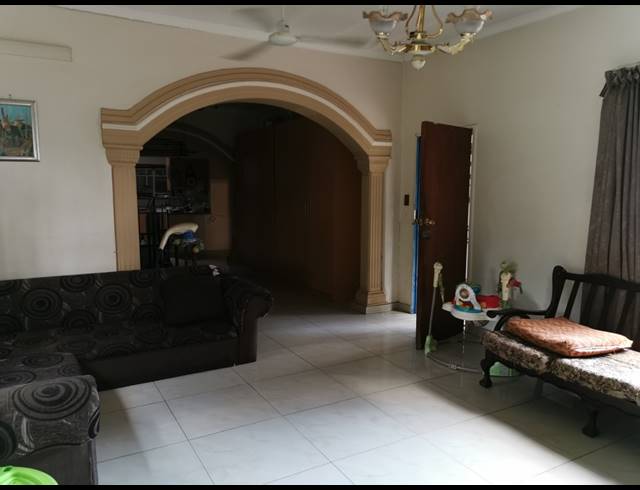 6 BEDROOM HOUSE SOLD IN DASPOORT
